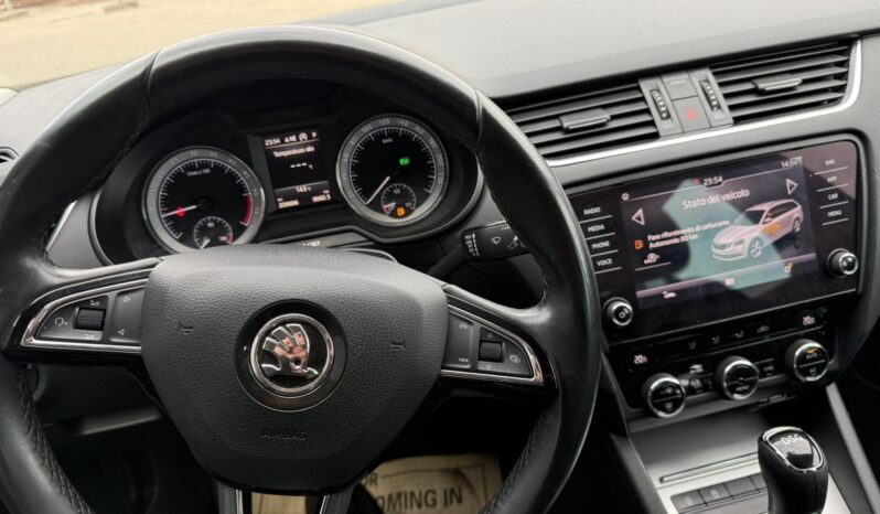 
								2019 SKODA OCTAVIA pilnas									