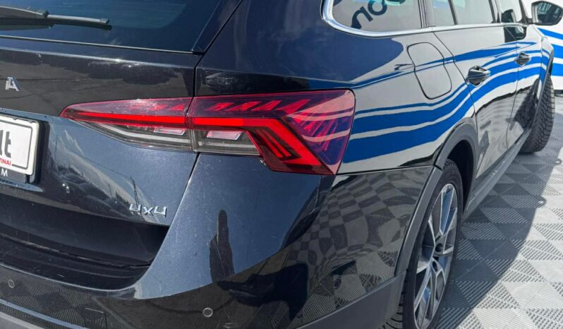 
								Skoda Octavia Scout pilnas									