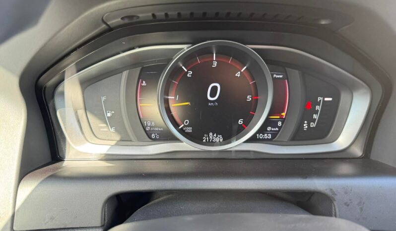 
								2016 VOLVO XC60 pilnas									