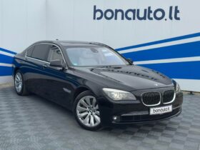 2010 BMW 750