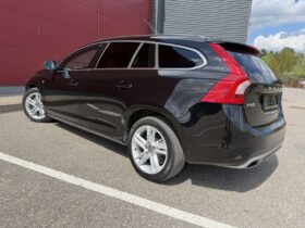 2016 VOLVO V60