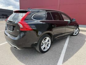 2016 VOLVO V60