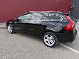 2016 VOLVO V60