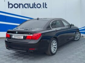 2010 BMW 750