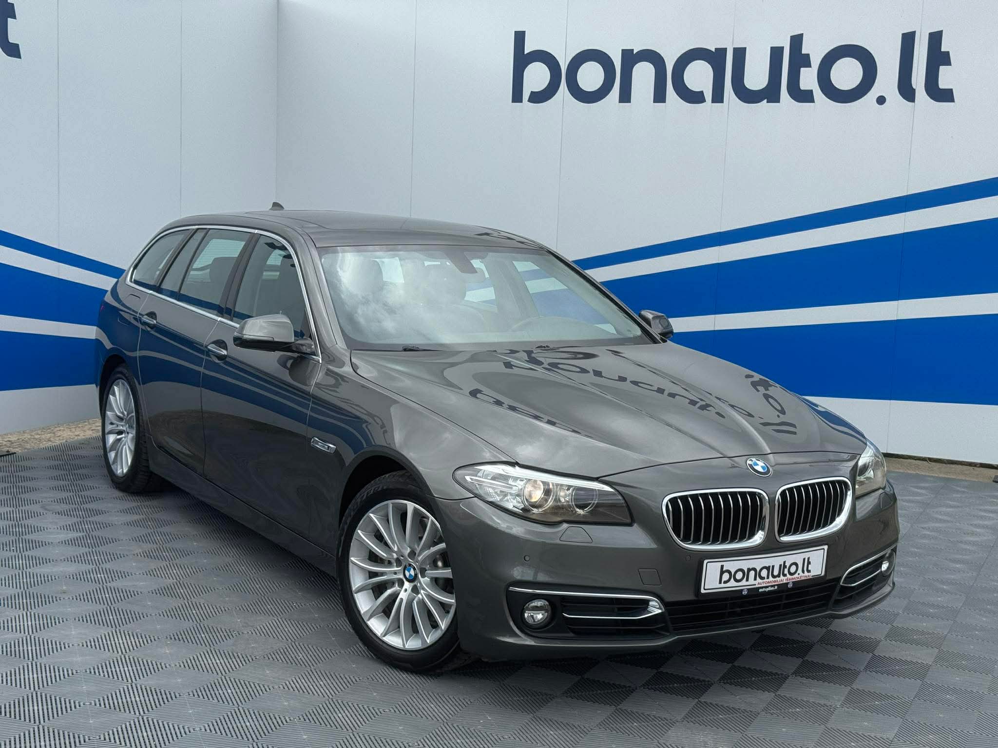 BMW 525