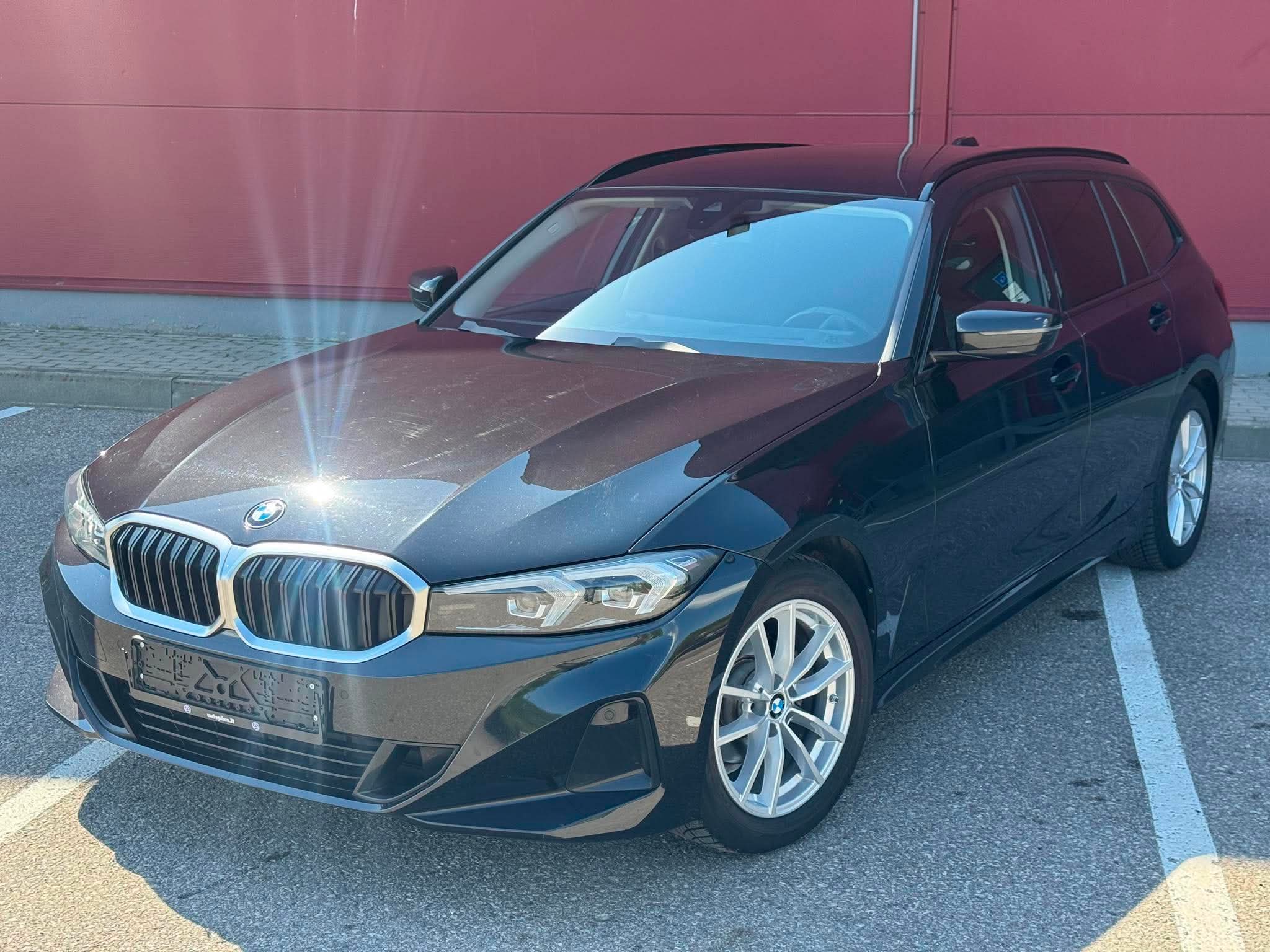 2022 BMW 318