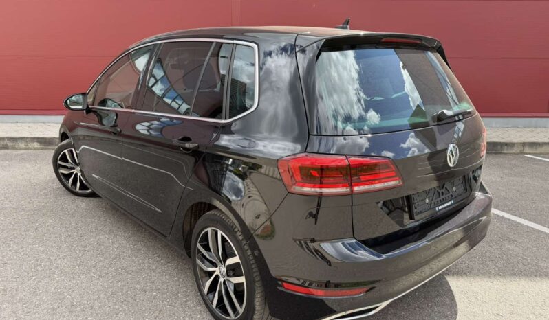
								Volkswagen pilnas									