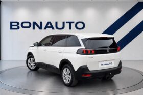 2022 PEUGEOT 5008