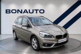 2015 BMW 218