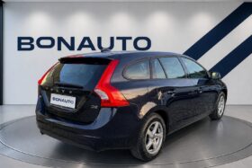 2015 VOLVO V60
